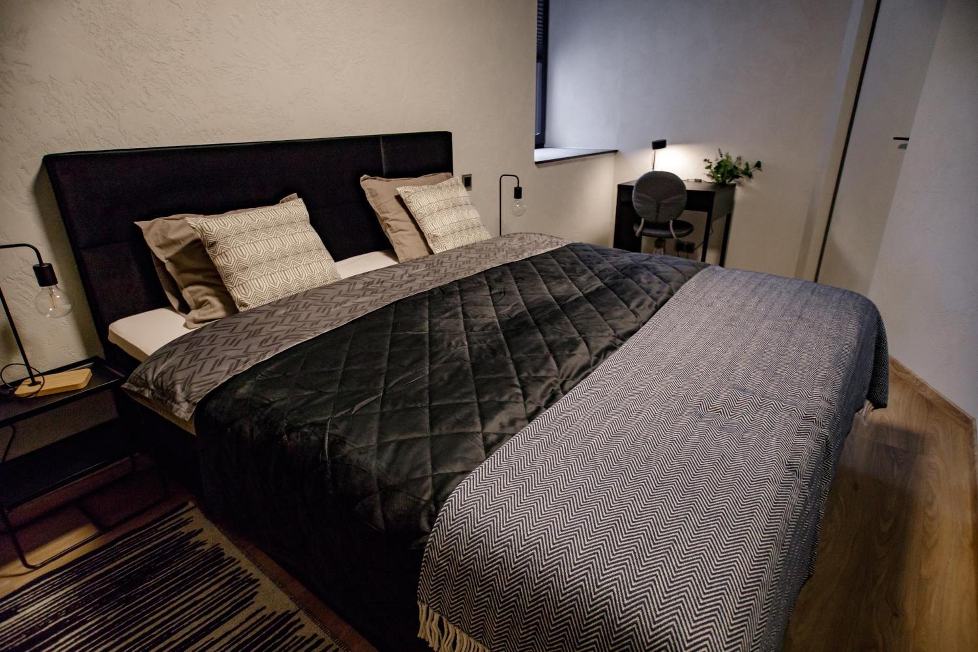 Hales Old Town Urban Apartments فيلنيوس المظهر الخارجي الصورة
